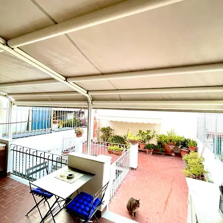 Semesterbostad Casa Ave Viareggio