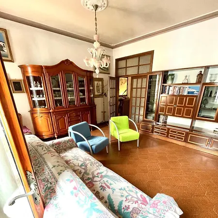 Semesterbostad Casa Ave