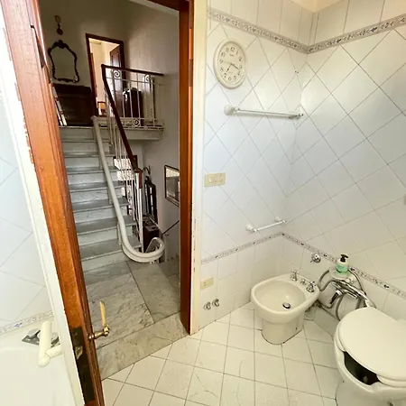 Feriehus Casa Ave Viareggio