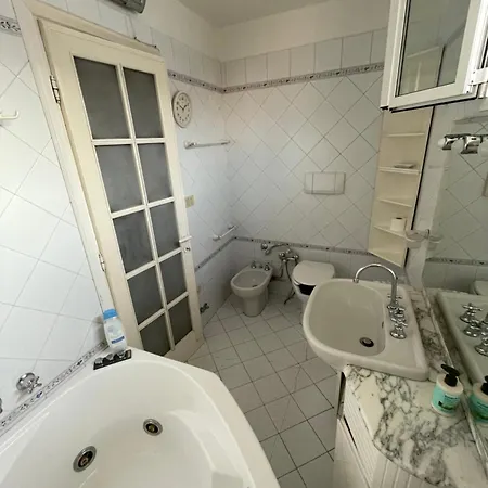 Semesterbostad Casa Ave