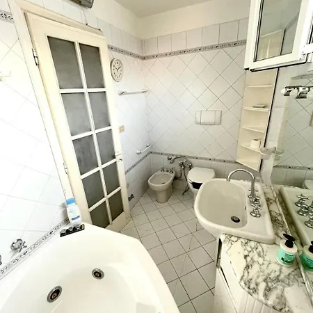 Semesterbostad Casa Ave